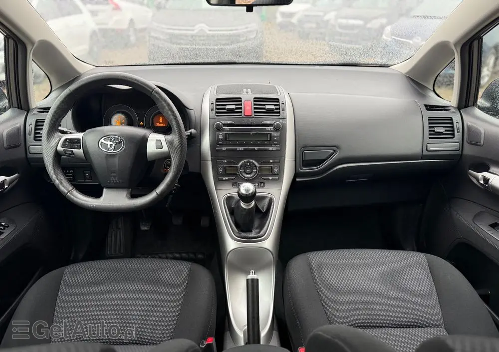 TOYOTA Auris 1.4 D-4D Luna EU5