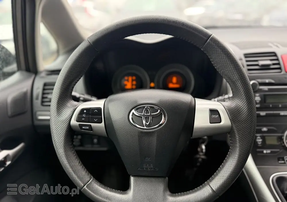 TOYOTA Auris 1.4 D-4D Luna EU5