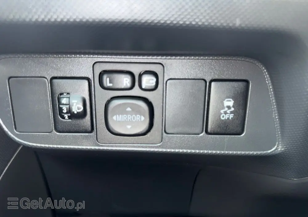 TOYOTA Auris 1.4 D-4D Luna EU5