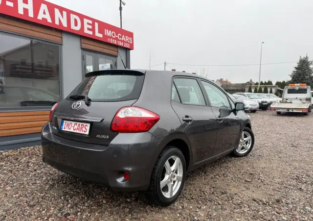 TOYOTA Auris 1.4 D-4D Luna EU5