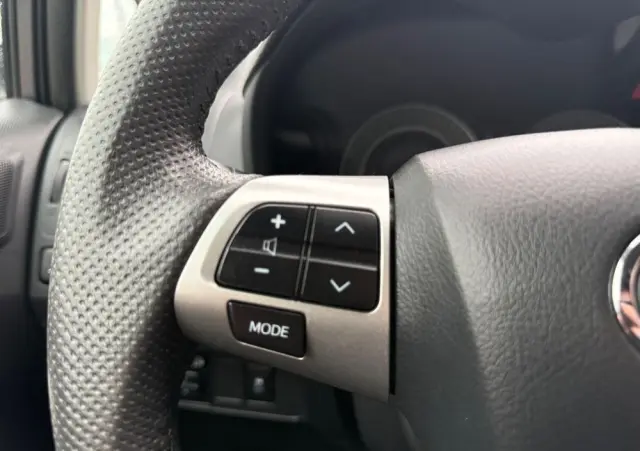 TOYOTA Auris 1.4 D-4D Luna EU5