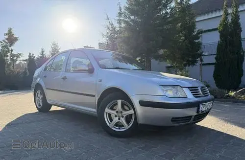 VOLKSWAGEN Bora 