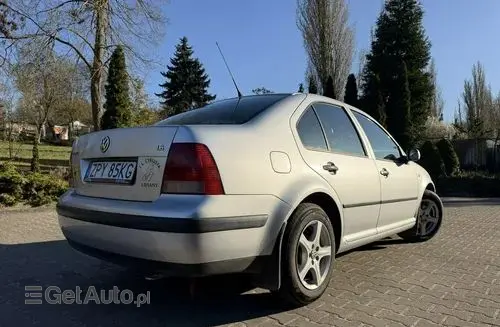 VOLKSWAGEN Bora 