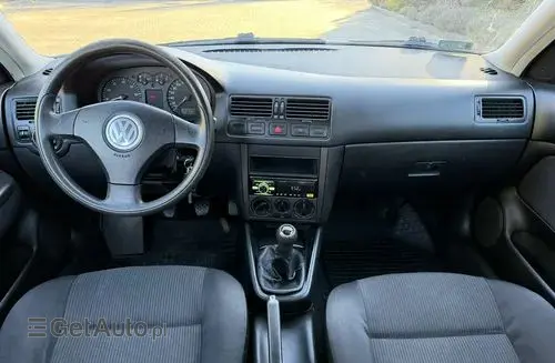 VOLKSWAGEN Bora 