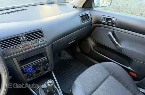 VOLKSWAGEN Bora 
