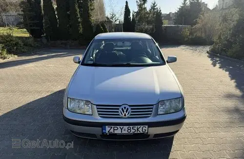 VOLKSWAGEN Bora 