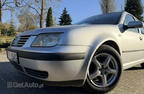 VOLKSWAGEN Bora 