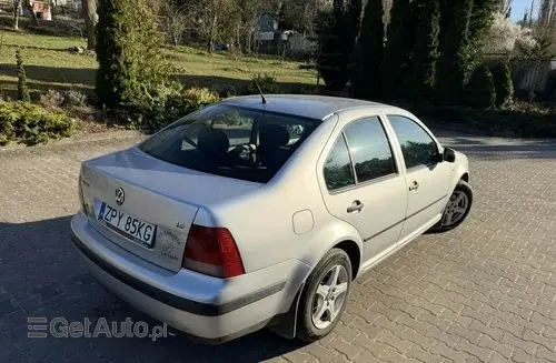 VOLKSWAGEN Bora 