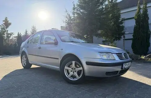 VOLKSWAGEN Bora 