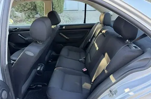 VOLKSWAGEN Bora 