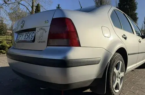 VOLKSWAGEN Bora 