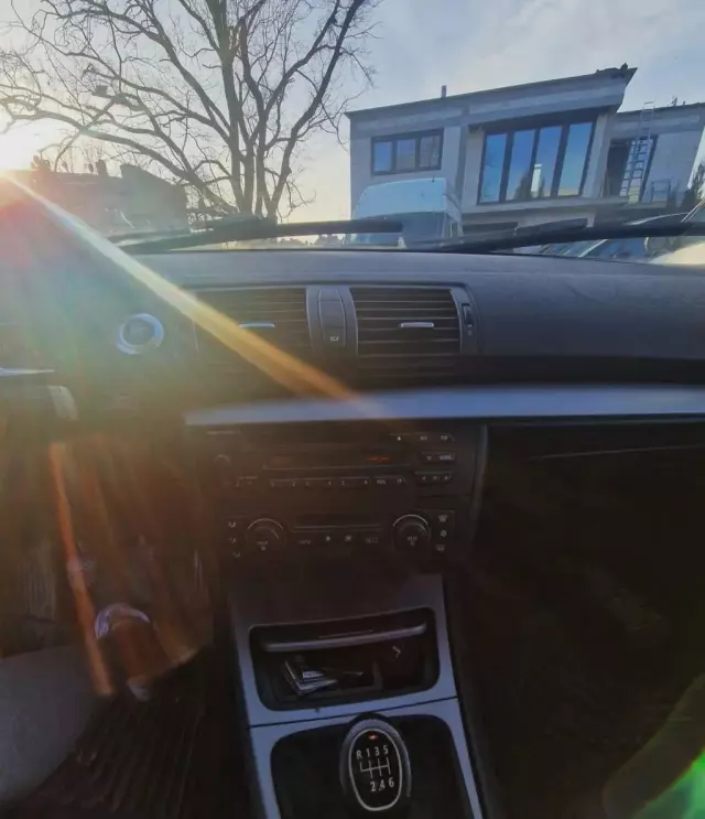 BMW Seria 1 118d (122 KM)
