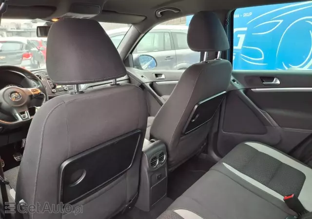 VOLKSWAGEN Tiguan 2.0 TDI 4Mot Perfectline R-Style DSG