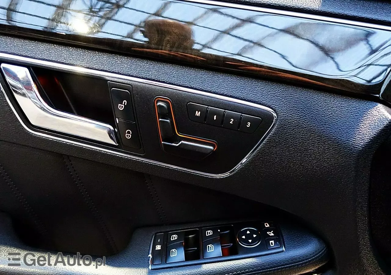 MERCEDES-BENZ Klasa E 