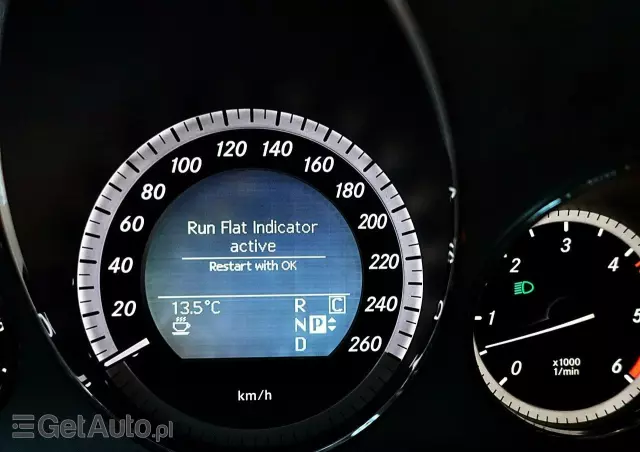 MERCEDES-BENZ Klasa E 