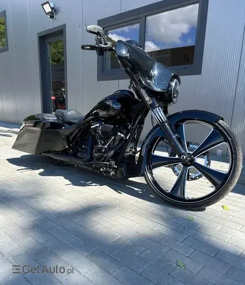 HARLEY-DAVIDSON Street 