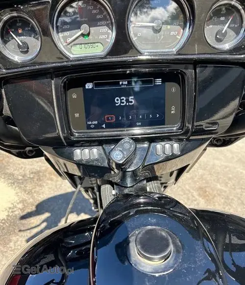 HARLEY-DAVIDSON Street 