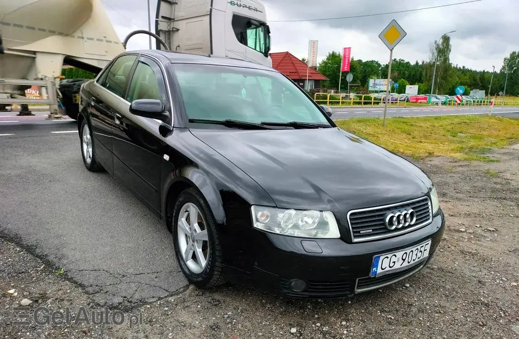 AUDI A4 
