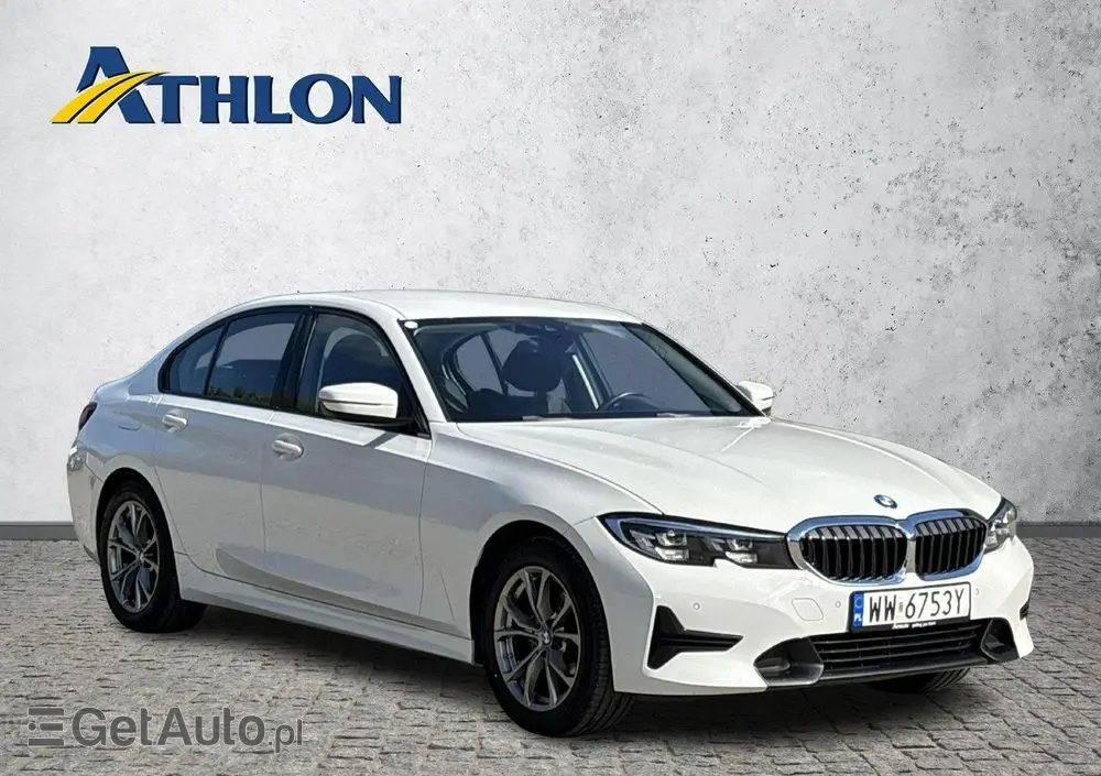 BMW Seria 3 318i Sport Line