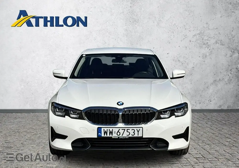 BMW Seria 3 318i Sport Line