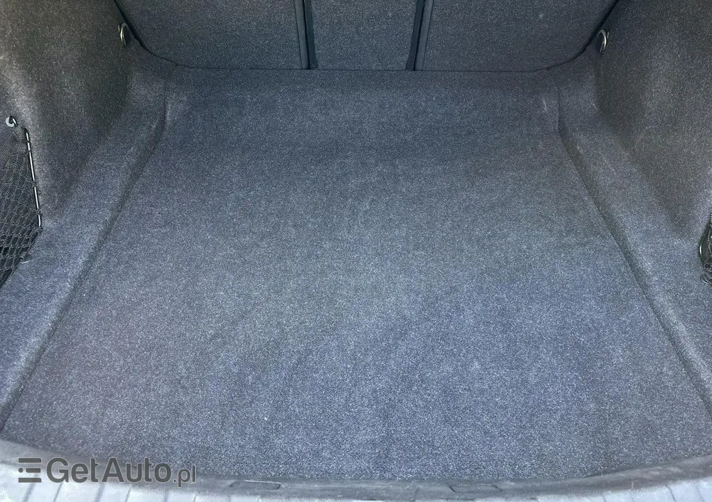 BMW Seria 3 318i Sport Line