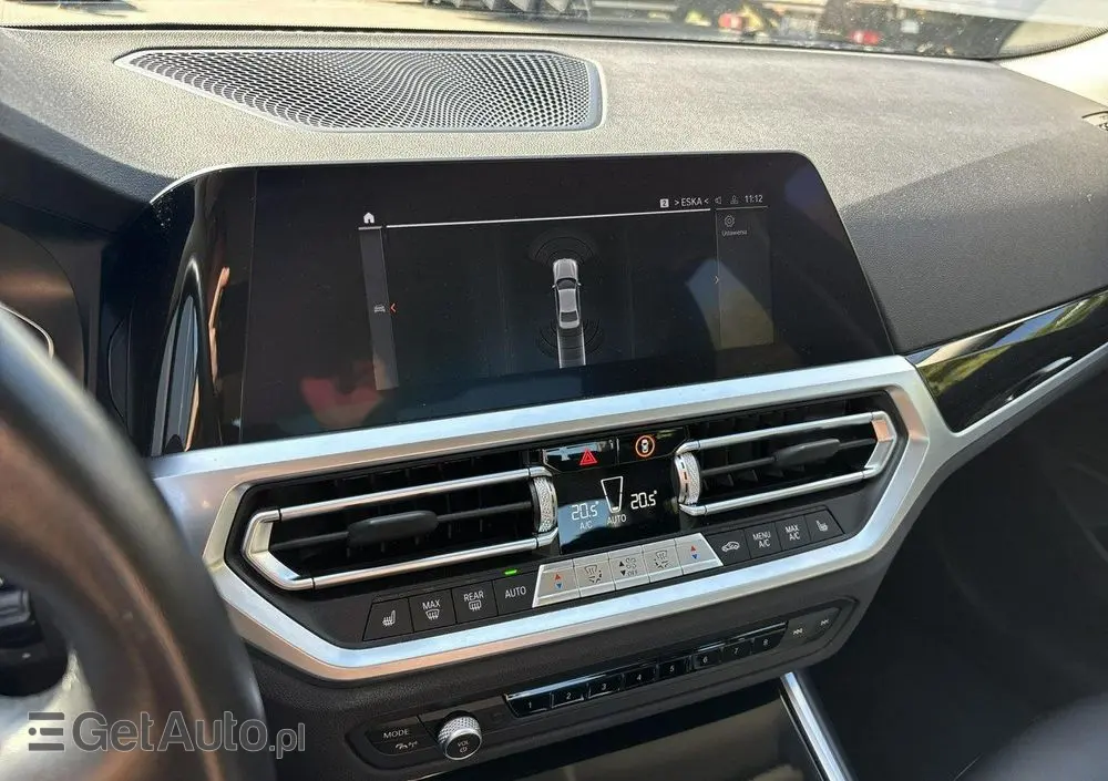 BMW Seria 3 318i Sport Line