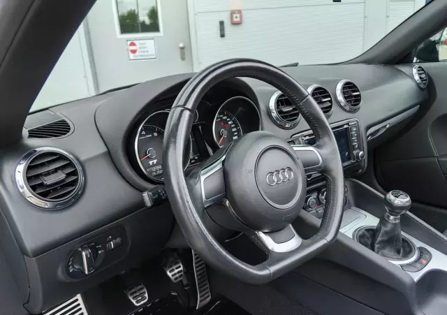 AUDI TT 1.8 TFSI