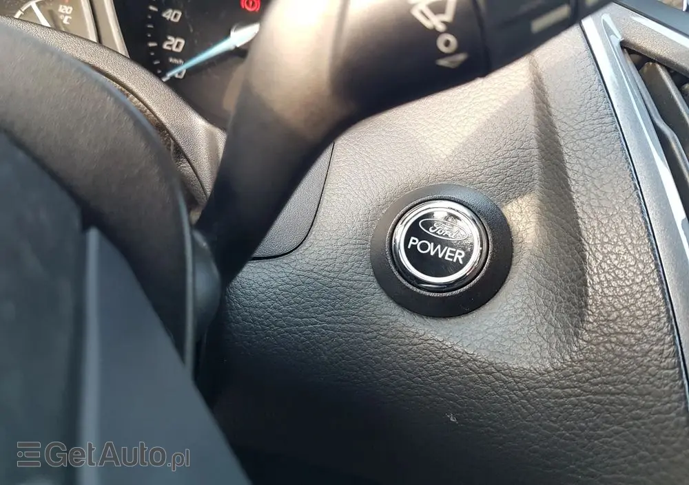 FORD Focus 1.6 EcoBoost Titanium