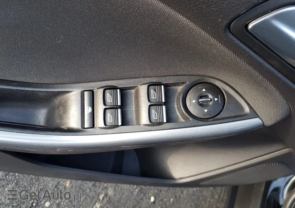 FORD Focus 1.6 EcoBoost Titanium