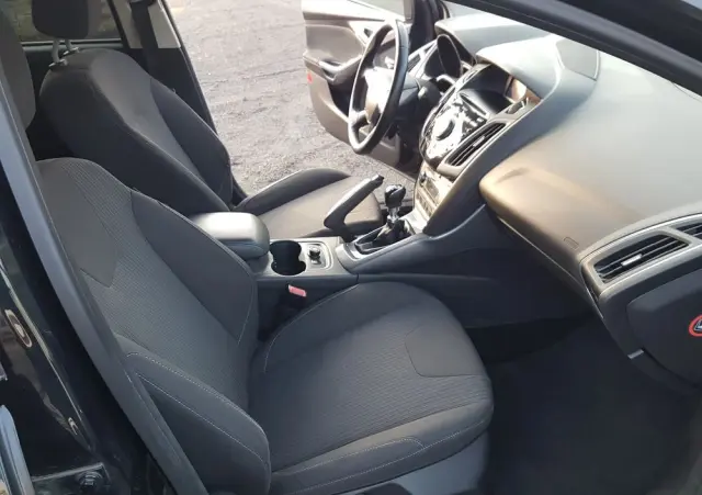 FORD Focus 1.6 EcoBoost Titanium