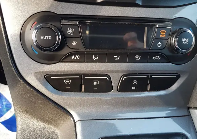 FORD Focus 1.6 EcoBoost Titanium