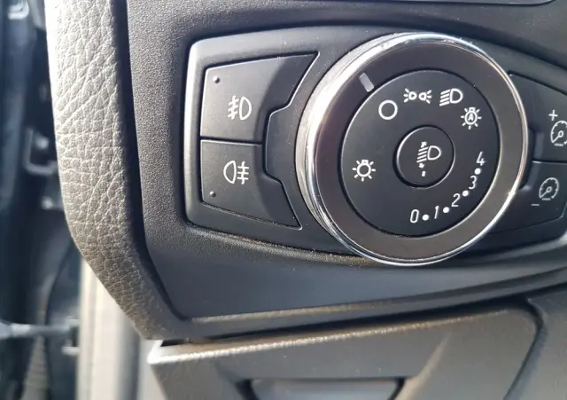 FORD Focus 1.6 EcoBoost Titanium