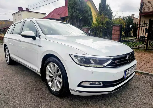 VOLKSWAGEN Passat Variant 2.0 TDI SCR 4Motion DSG Highline