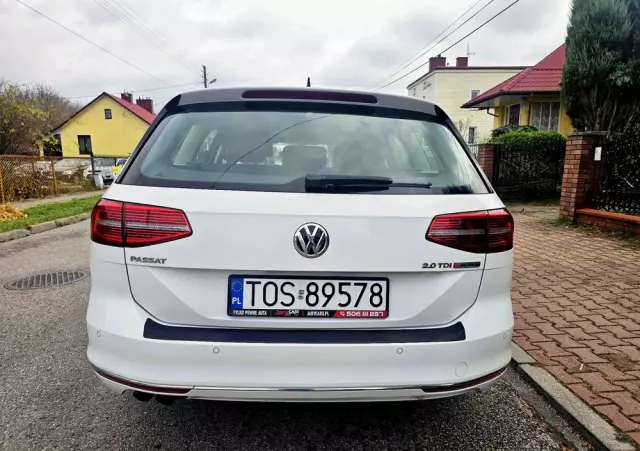 VOLKSWAGEN Passat Variant 2.0 TDI SCR 4Motion DSG Highline