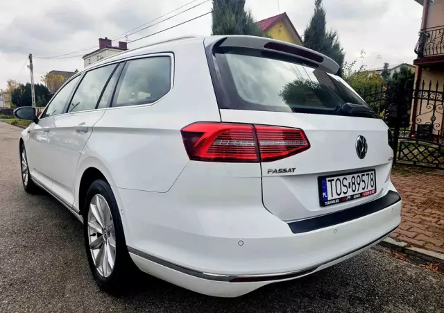 VOLKSWAGEN Passat Variant 2.0 TDI SCR 4Motion DSG Highline