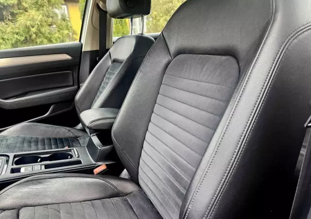 VOLKSWAGEN Passat Variant 2.0 TDI SCR 4Motion DSG Highline