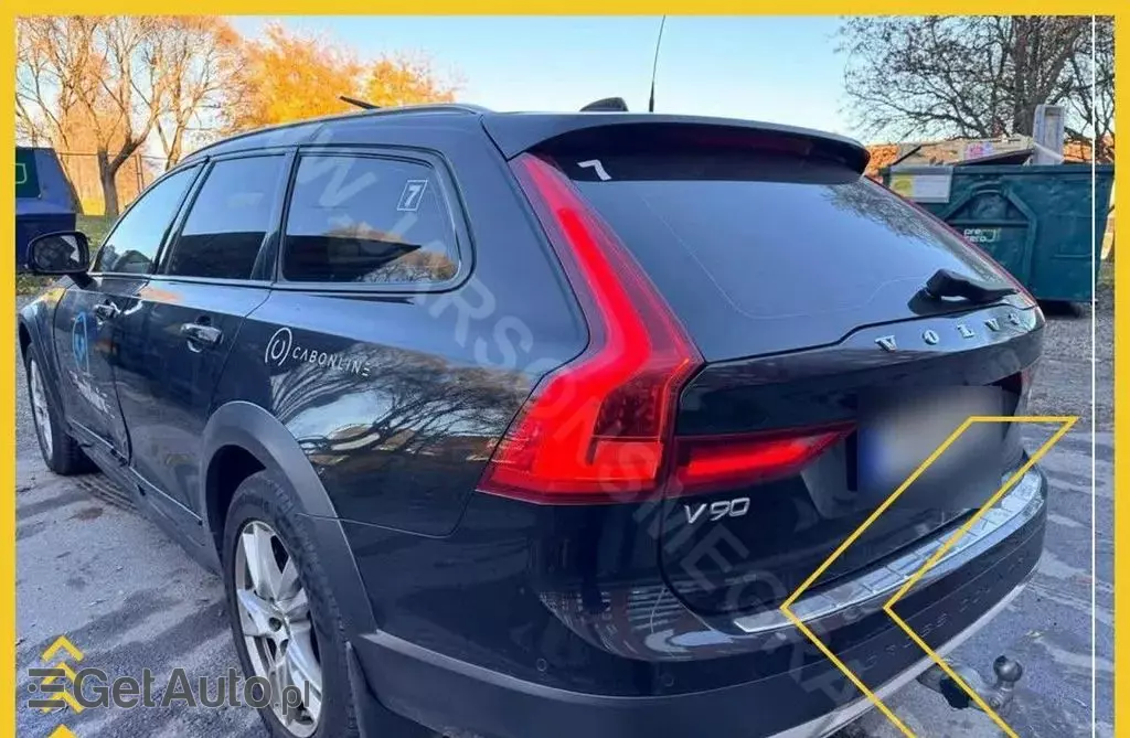 VOLVO V90 