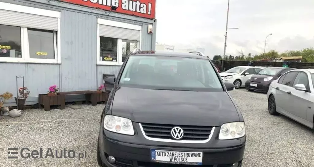 VOLKSWAGEN Touran 