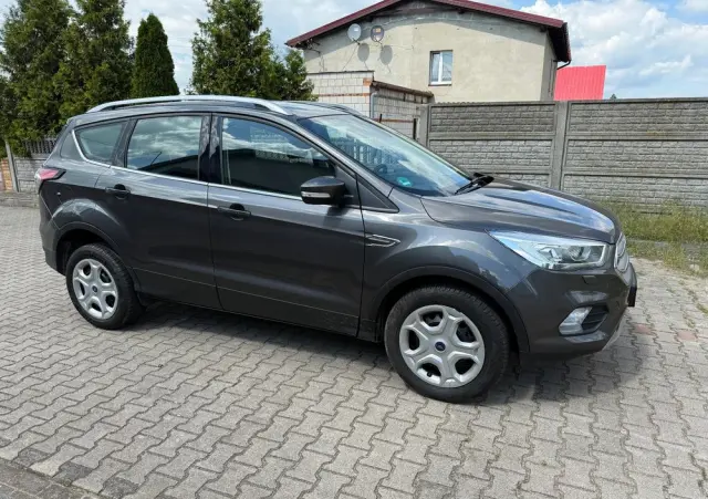 FORD Kuga 1.5 EcoBoost 2x4 Cool & Connect
