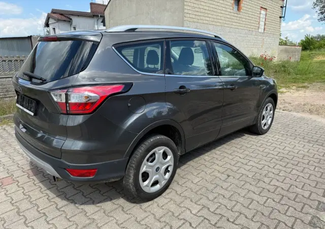 FORD Kuga 1.5 EcoBoost 2x4 Cool & Connect