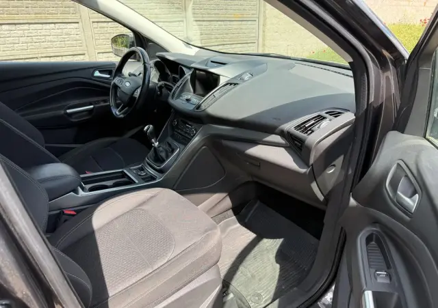 FORD Kuga 1.5 EcoBoost 2x4 Cool & Connect