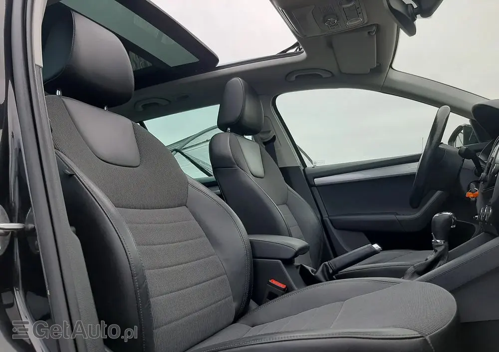 SKODA Octavia Combi 1.6 TDI Green tec DSG Solution