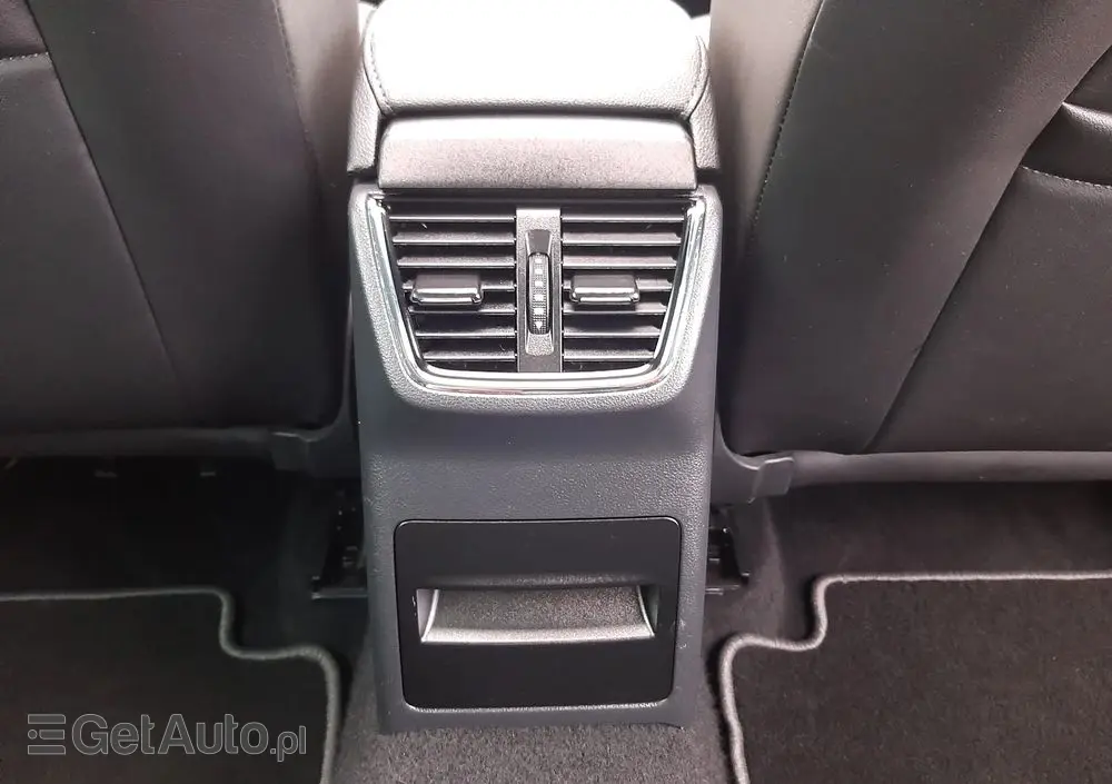 SKODA Octavia Combi 1.6 TDI Green tec DSG Solution