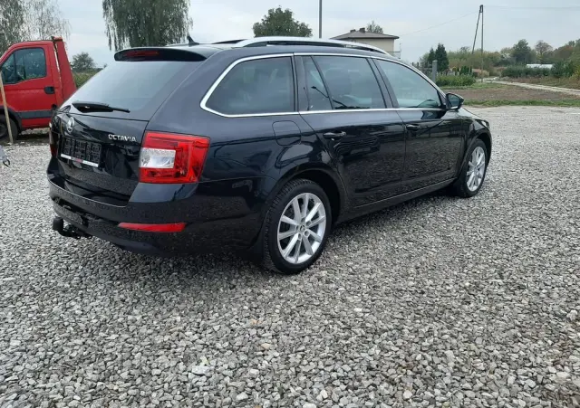 SKODA Octavia Combi 1.6 TDI Green tec DSG Solution
