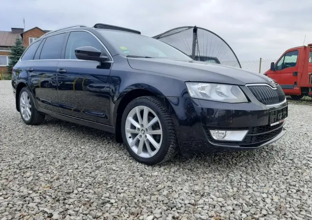 SKODA Octavia Combi 1.6 TDI Green tec DSG Solution