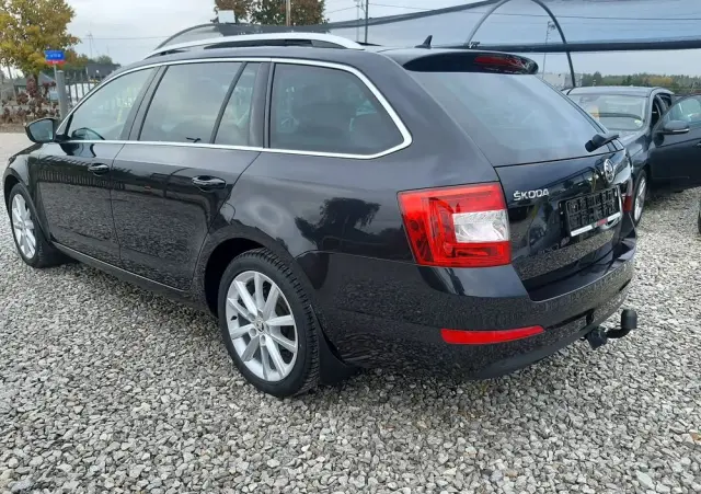 SKODA Octavia Combi 1.6 TDI Green tec DSG Solution