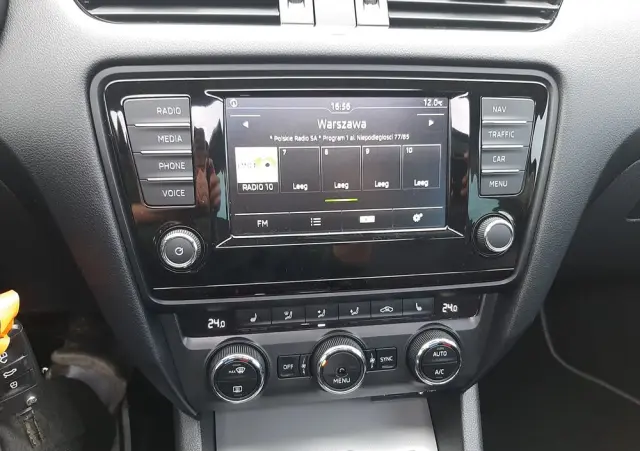 SKODA Octavia Combi 1.6 TDI Green tec DSG Solution