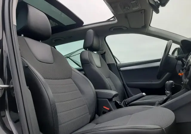 SKODA Octavia Combi 1.6 TDI Green tec DSG Solution