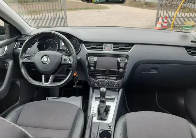 SKODA Octavia Combi 1.6 TDI Green tec DSG Solution