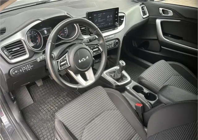 KIA Ceed 1.5 T-GDI M